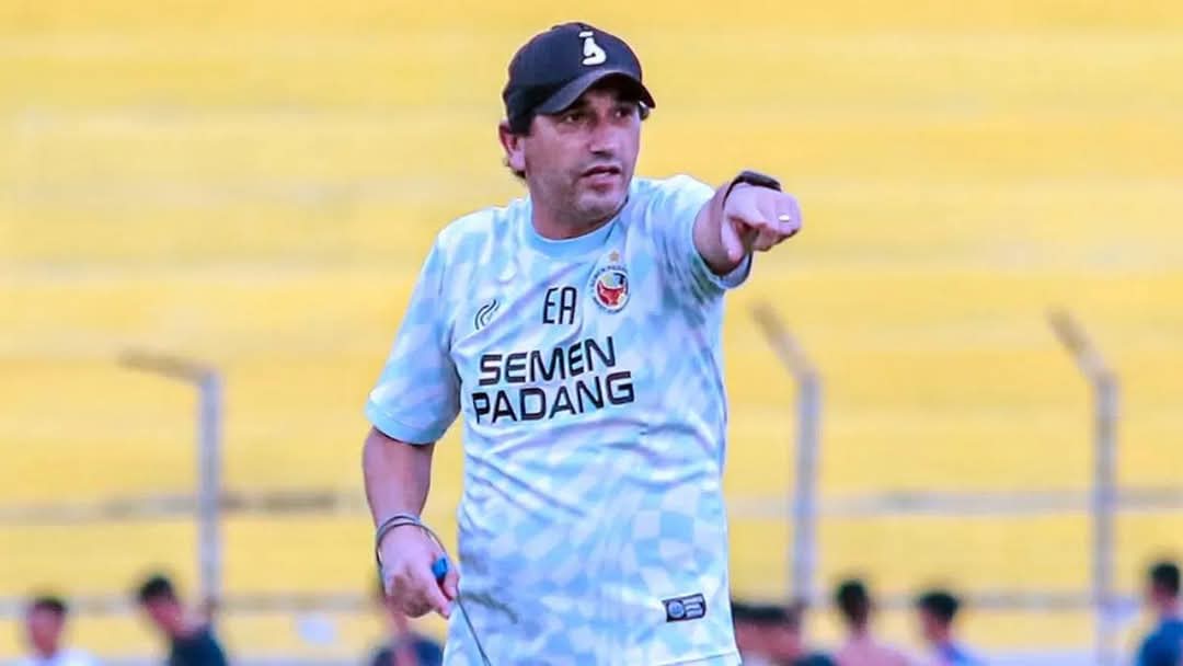 Eduardo Filipe Arroja Almeida, Pelatih Semen Padang. (foto : ligaindonesiabaru.com)