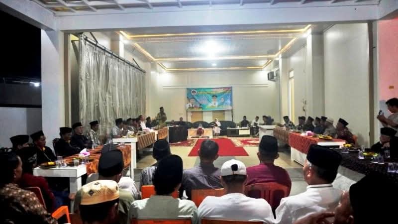 Suasana halal bi halal perantau Minang di Kabupaten Siak, Provinsi Riau, dengan Bupati Kabupaten Lima Puluh Kota, hari Jum'at, tanggal 25 April 2025. (urangminang.id/limapuluhkotakab.go.id)