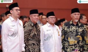 Gubernur Provinsi Sumatera Barat (Sumbar), H. Mahyeldi Ansharullah, menghadiri acara Pengukuhan Pengurus Dewan Pimpinan Daerah (DPD) Gerakan Ekonomi dan Budaya Minangkabau (GEBU MINANG) Provinsi Sumatera Selatan (Sumsel), pada hari Kamis malam, tanggal 17 April 2025. (urangminang.id/diskominfo sumsel)