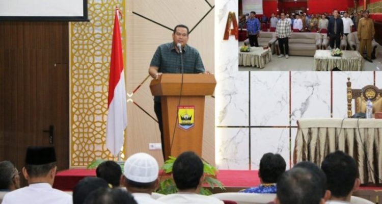 Wali Kota Pariaman, Yota Balad, saat membuka acara Sosialisasi Percepatan Pembentukan Koperasi Desa dan Kelurahan Merah Putih, pada hari Jum'at, tanggal 25 April 2025 di Aula Balikota Pariaman. (URANGMINANG.ID/PARIAMANKOTA.GO.ID)