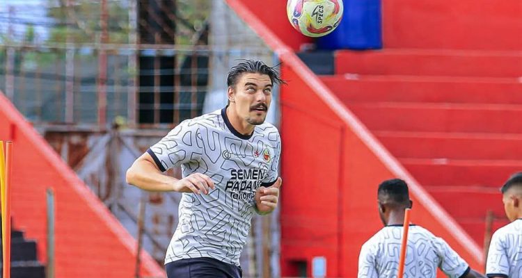 Pemain Asing Semen Padang FC di BRI Liga 1 Indonesia Musim 2024/2025, Tin Martic. (foto : ligabaruindonesia.com)