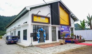 Pmembangun Sentra IKM Olahan Hortikultura di Nagari Lawang Mandahiling, Kabupaten Tanah Datar, Sumatera Barat. (foto : urangminang.id/kemenperin.go.id)
