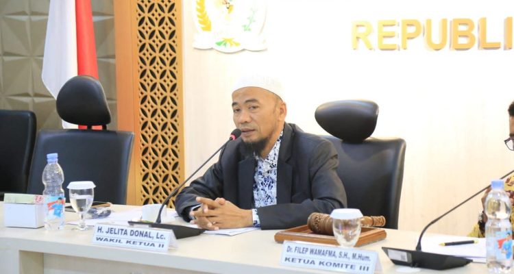 Jelita Donal, Anggota DPD RI asal Provinsi Sumatera Barat dan Wakil Ketua Komite III DPD RI. (foto : DPD RI)